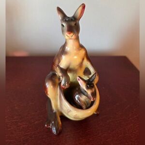 vintage ceramic kangaroo and joey salt and pepper shaker set